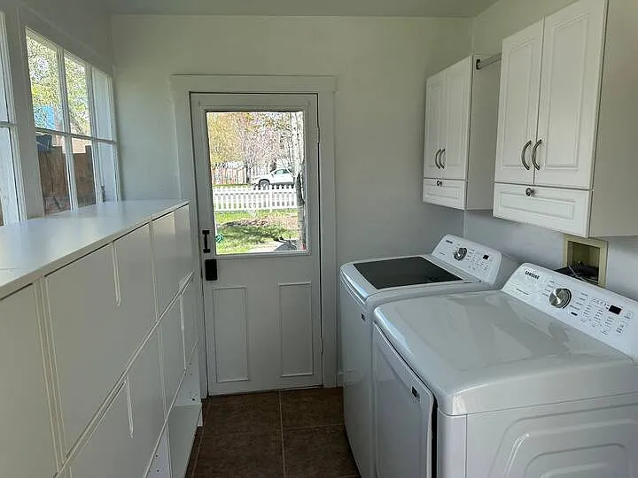 288 E Center St — Photo 9