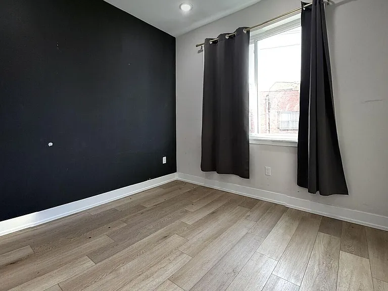 2528 N 9th St #C04 — Photo 7