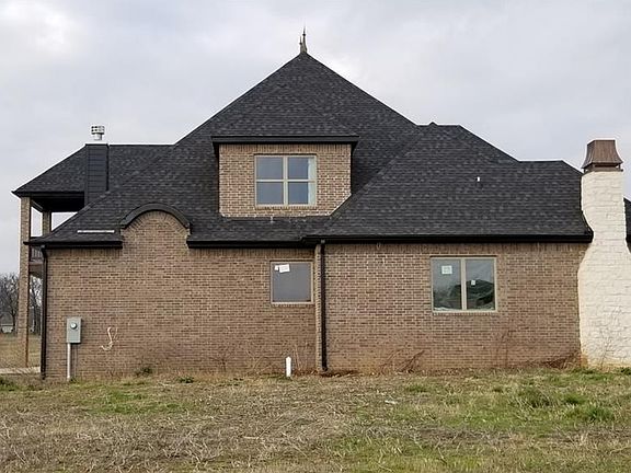 4th image of 2584 N Hico St