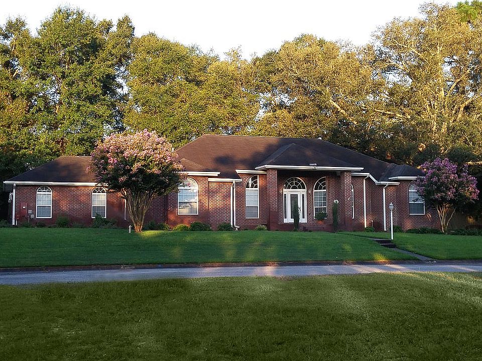 1st image of 1431 Chalet Pl