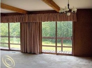 2450 6 Mile Rd, South Lyon, MI 48178