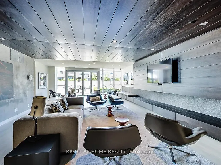 55 Regent Park Blvd #1307 — Photo 31