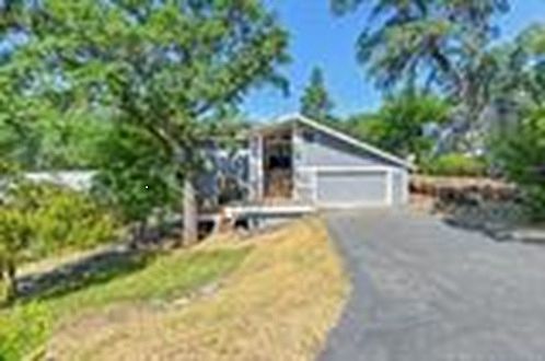 2nd image of 23986 Oakmont Way