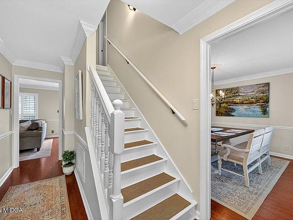 4th image of 109 Kells Ct