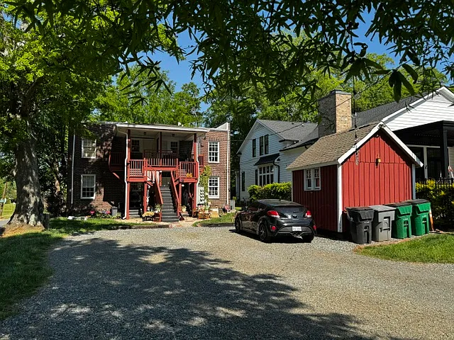 425 Grandin Rd #3 — Photo 3