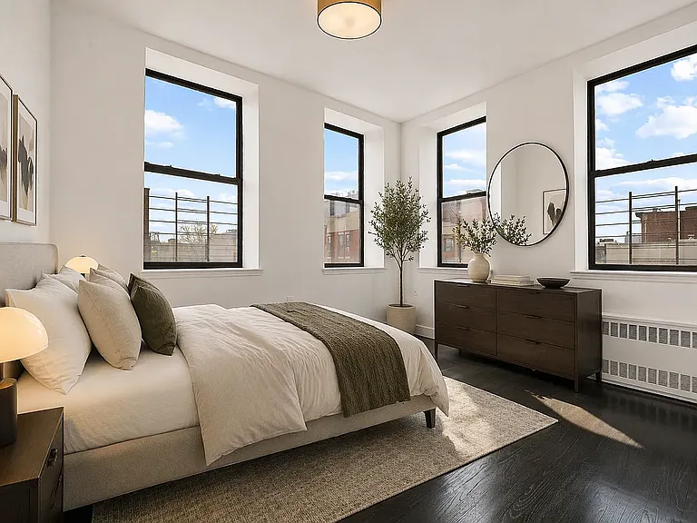 597 Grand Ave #2D — Photo 3