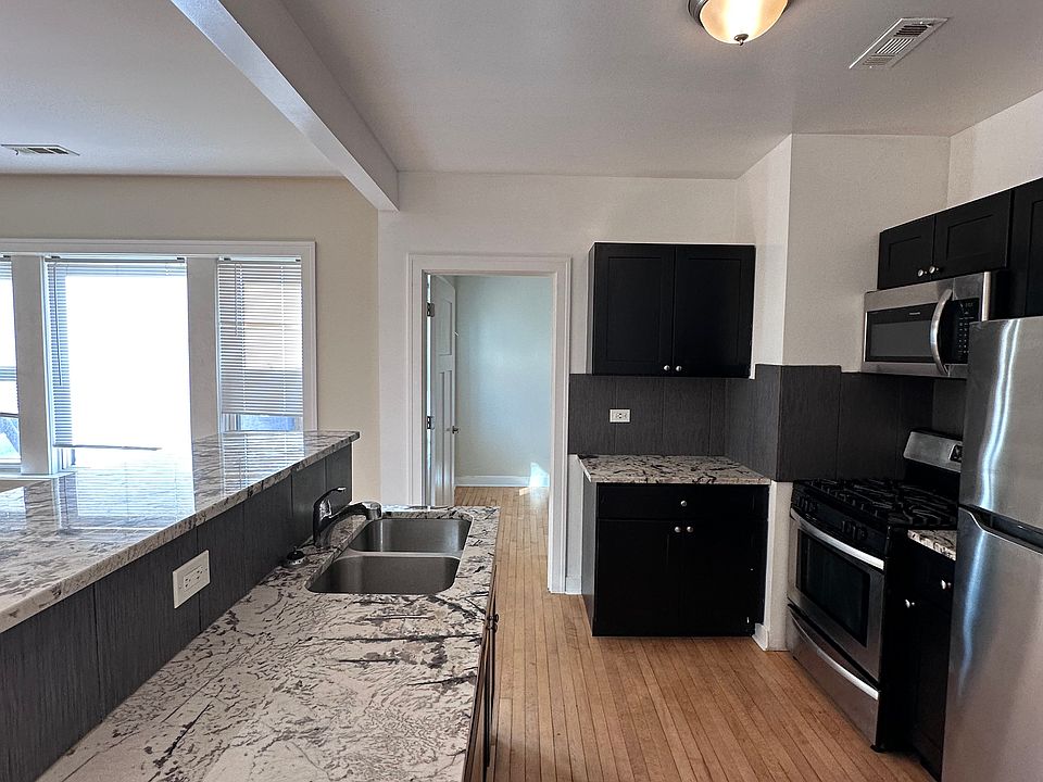 1st image of 5620 N Western Ave #202