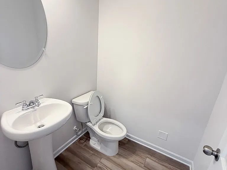 1015 Stiles Ct — Photo 6