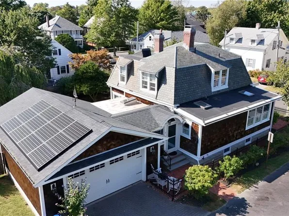 7 Annandale Ter, Newport, RI 02840