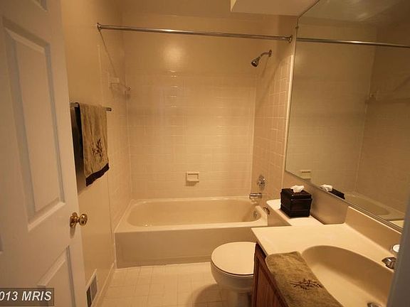 4th image of 1330 Summerfield Dr