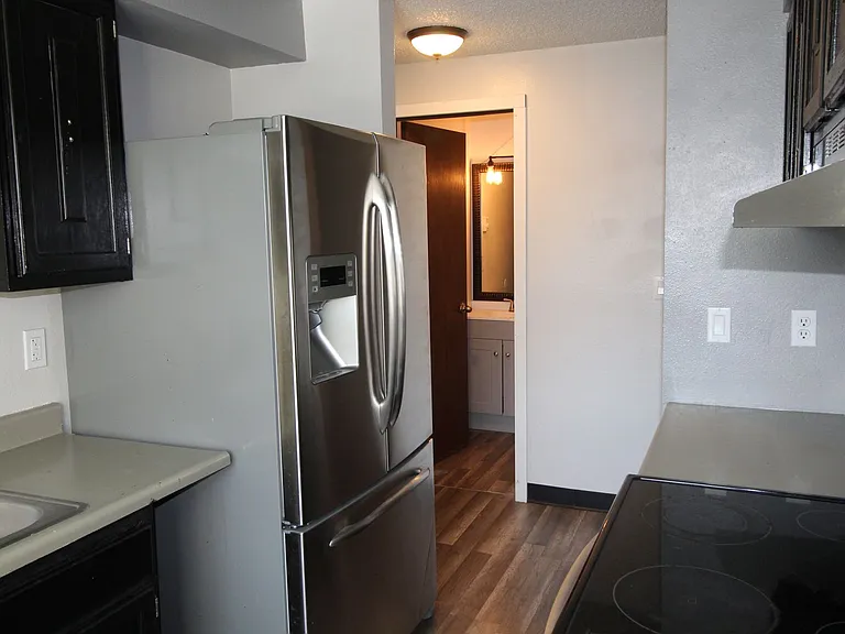 102 E Weile Ave #3 — Photo 7