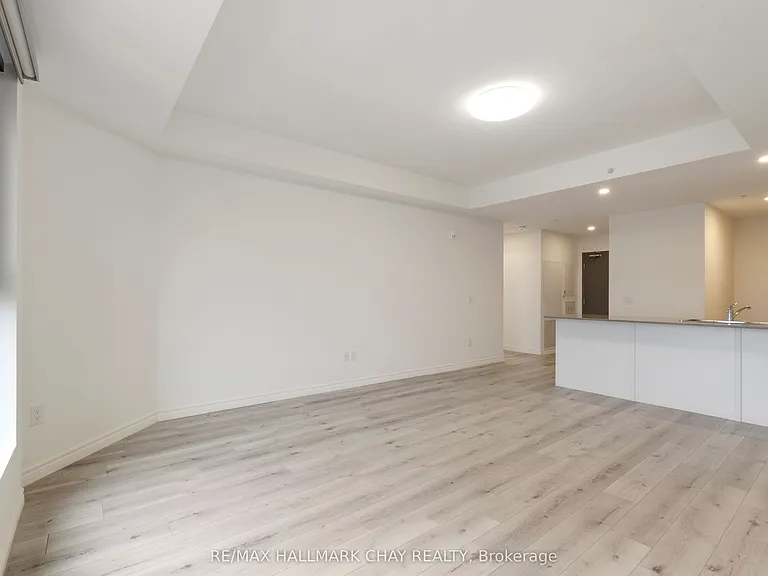 30 Hanmer St W #202 — Photo 15