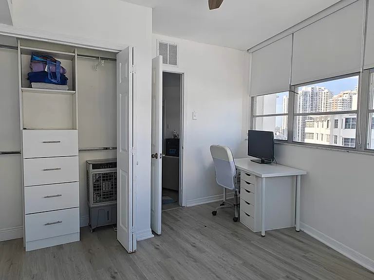 825 Brickell Bay Dr #2042 — Photo 8