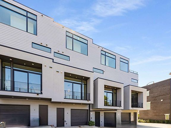 4th image of 105 Georgia Ave SE #8