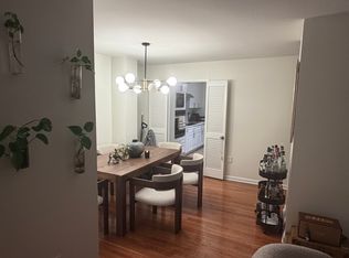 5300 Holmes Run Pkwy, Alexandria, VA 22304
