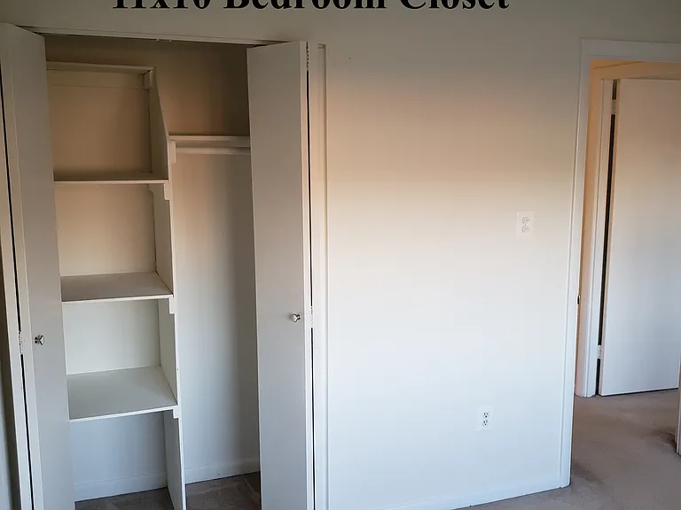 9524 Miranda Ct — Photo 18