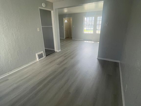 2nd image of 328 Millicent Ave