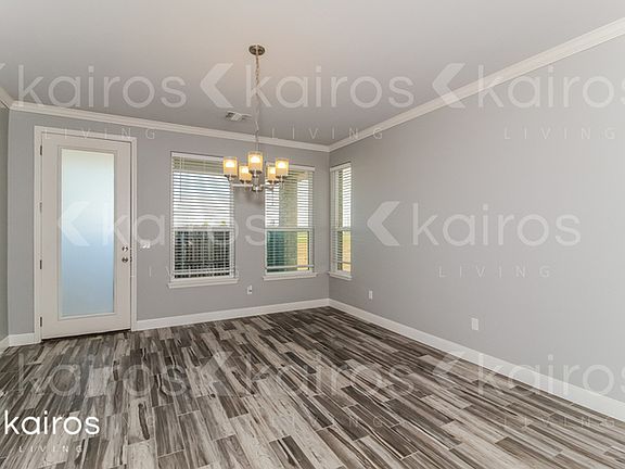 4th image of 7901 Zoe Dr
