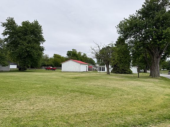 4th image of 0 West St
