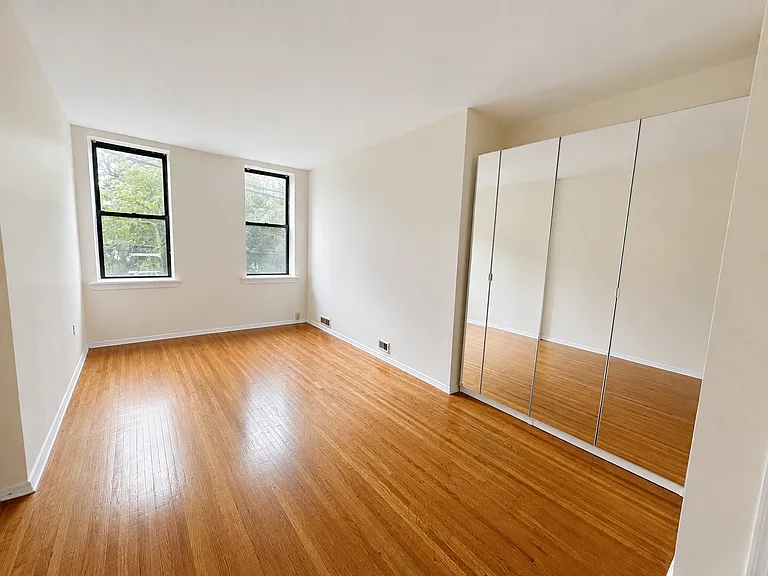 231 Adams St #231 — Photo 5