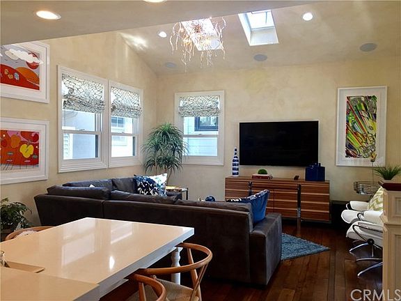 2nd image of 513 1/2 Orchid Ave