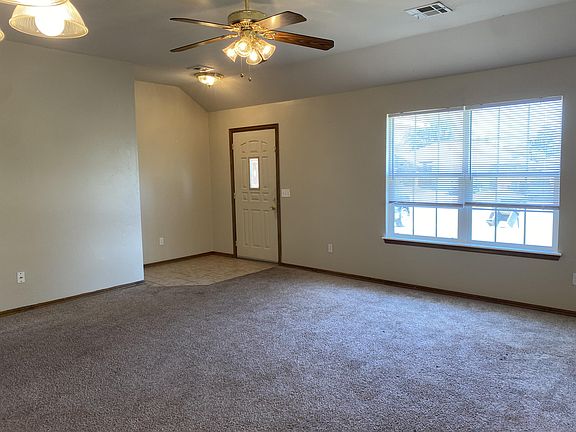 3rd image of 605 NW 21st St