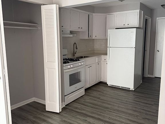 4th image of 445-59 E 107th St #103