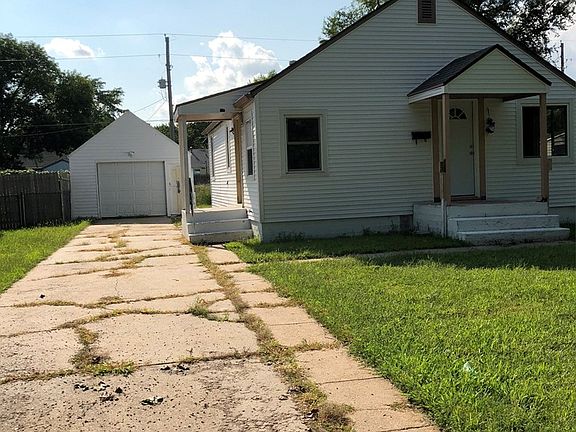 2nd image of 2120 N Huston Ave