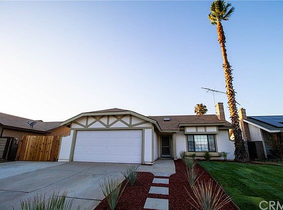 3rd image of 25960 Delphinium Ave