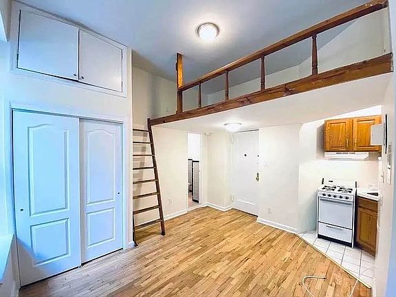 2nd image of 252 W 91st St APT 46