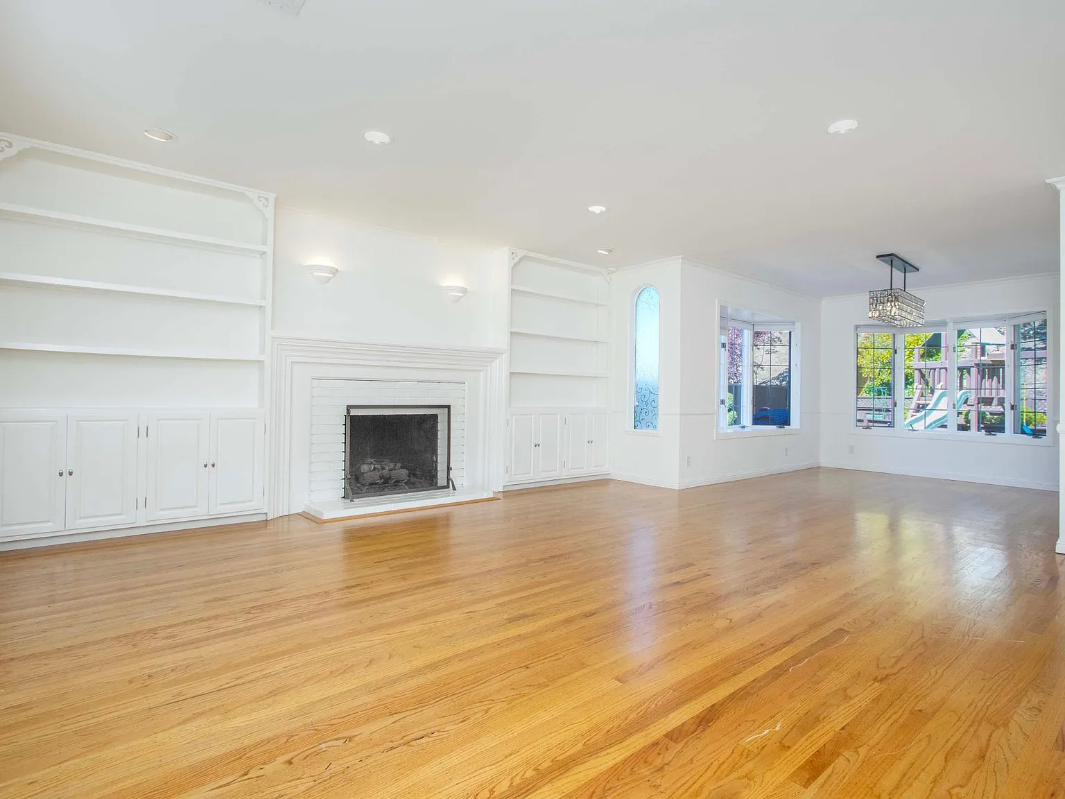 4 bed, 1850 sqft, $6,200 — Photo 3