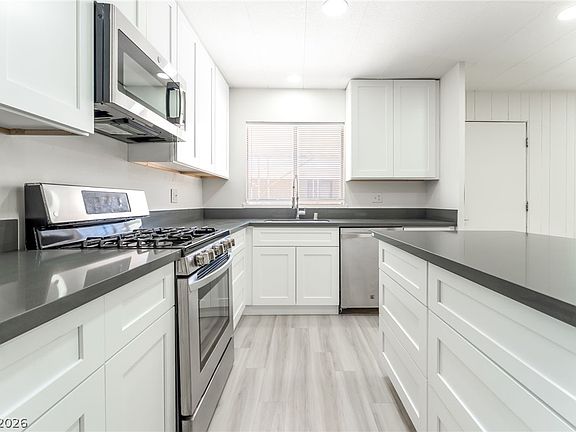 3rd image of 6437 Delphinium Ave