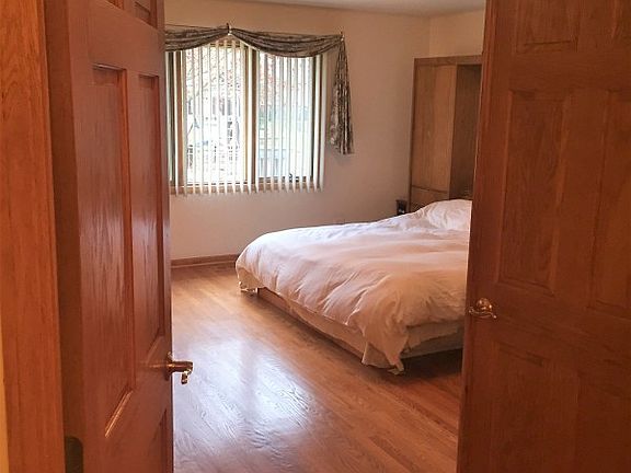 4th image of 10449 Amber Ln