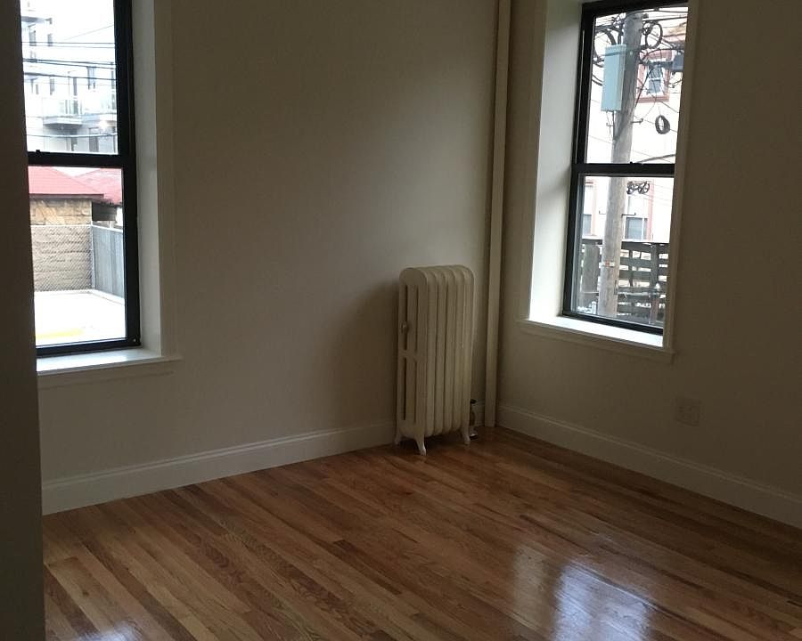 2nd image of 37 Bay 26th St APT A5