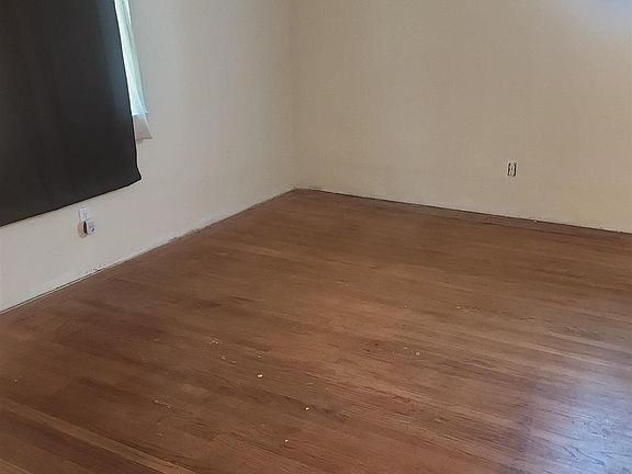 5th image of 409 E 13th St