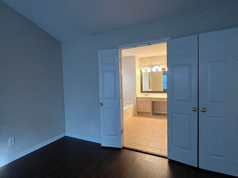 11620 Carriage Park Ln — Photo 13