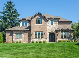 23020 Foxridge Ct, Deer Park, IL 60010