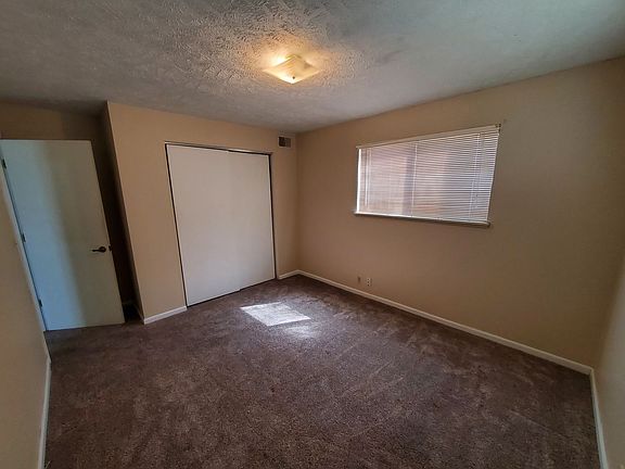 3rd image of 831 & 837 E Wayne Ave #D86bbce98