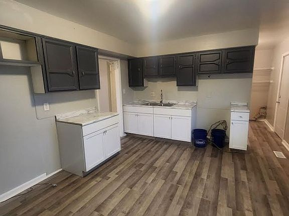 5th image of 4342 Baker Dr