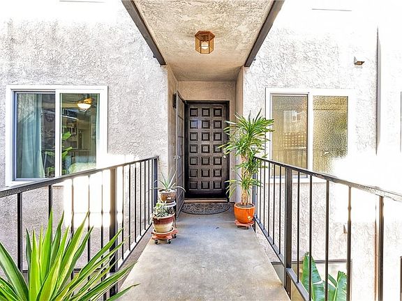 3rd image of 2032 E Bermuda St Unit 201