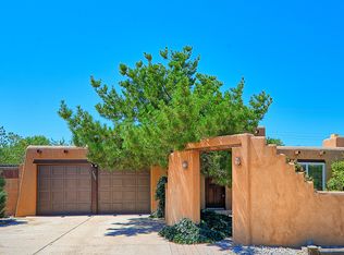 5900 Avenida La Barranca NW, Albuquerque, NM 87114
