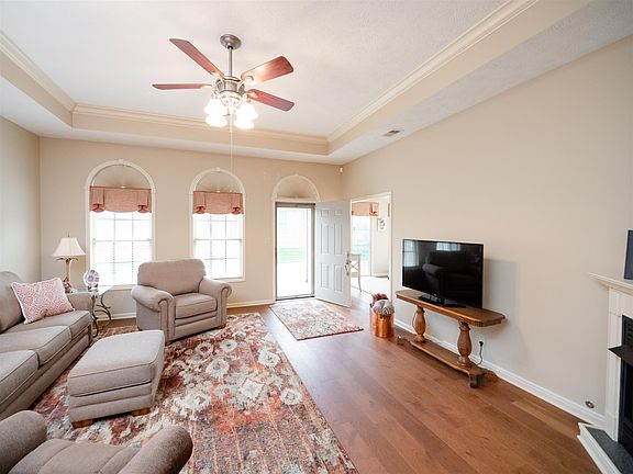 3rd image of 8271 Wyntree Villas Dr