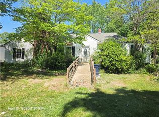 5467 Shattalon Dr, Winston Salem, NC 27106