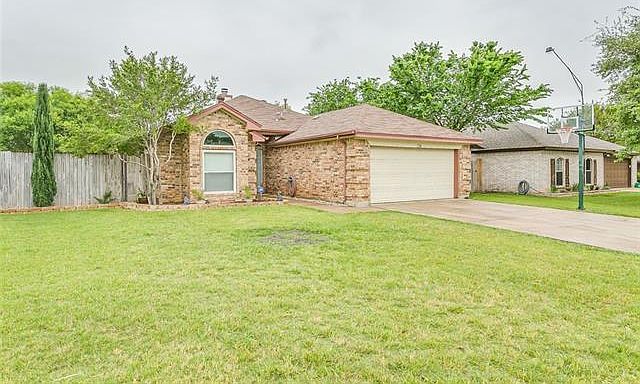 1st image of 734 Stonebrooke Dr