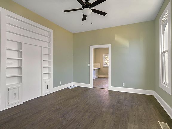 5th image of 211 W Missouri St