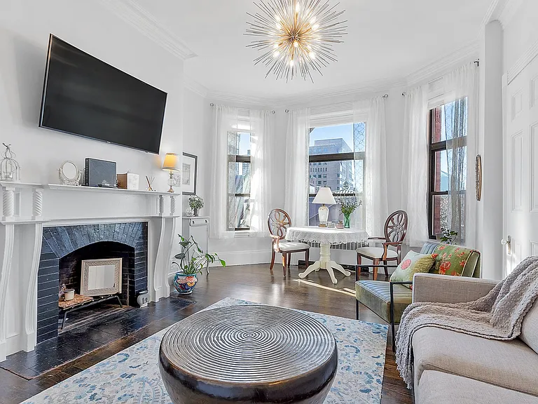 271 Dartmouth St #4H — Photo 1