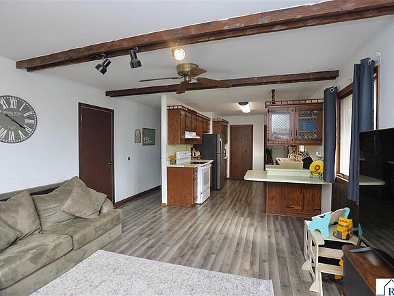 5th image of 411 4th Ave SE