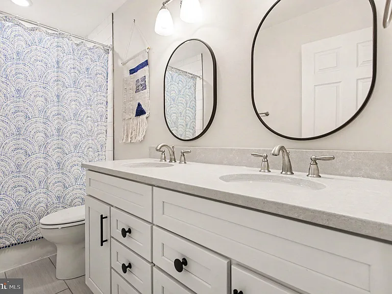15812 Ibsen Pl — Photo 20