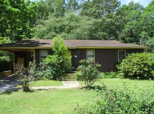 571 Lee Williams Dr NW, Pelham, GA 31779