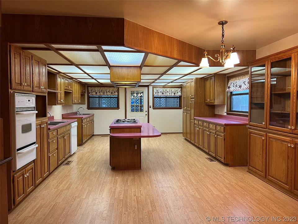 214 E Rogers St Oilton, OK, 74052 Apartments for Rent Zillow